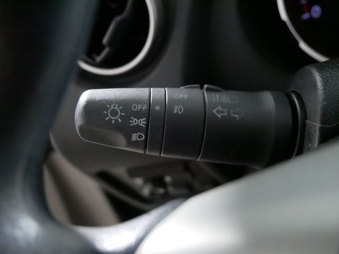 Used 2010 Nissan Rogue SL w/ Premium Pkg image 31