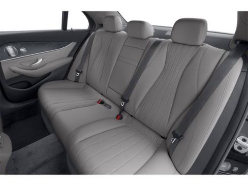 Used 2022 Mercedes-Benz E 450 4MATIC Sedan image 16