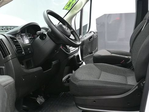 Used 2023 RAM ProMaster 2500 image 17