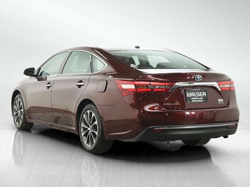 Used 2016 Toyota Avalon XLE Premium FWD image 3