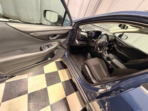 Certified 2025 Subaru Outback Premium AWD/4WD image 9