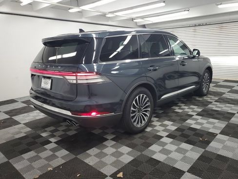 Used 2022 Lincoln Aviator Reserve w/ Elements Package Plus image 6