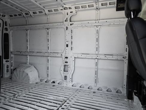 Used 2023 RAM ProMaster 2500 FWD image 33