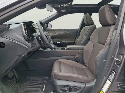 New 2026 Lexus RX 450h AWD image 6