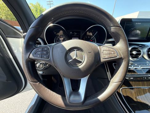 Used 2017 Mercedes-Benz GLC 300 4MATIC image 11