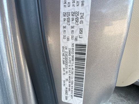 Used 2016 Dodge Grand Caravan SE FWD image 33