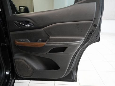 Used 2018 GMC Acadia SLE w/ Driver Alert Package I image 30