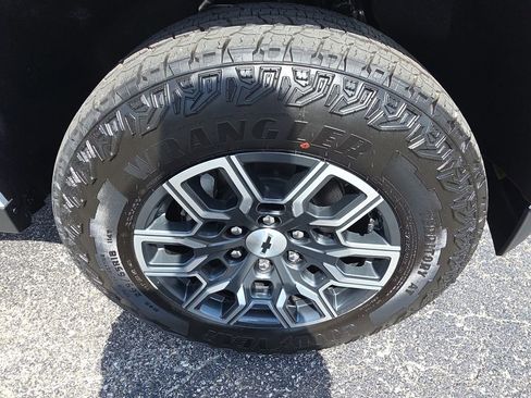 New 2026 Chevrolet Colorado Z71 w/ Z71 Convenience Package 2 image 11