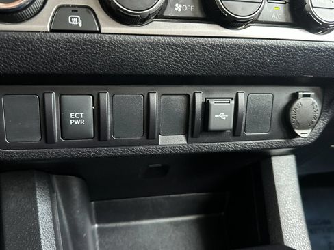 Used 2023 Toyota Tacoma SR AWD/4WD image 25