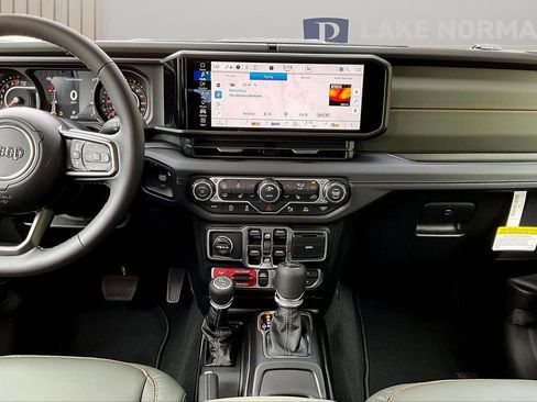 New 2026 Jeep Gladiator Mojave AWD/4WD image 12