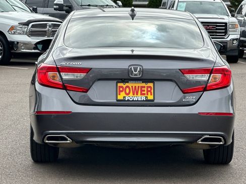 Used 2018 Honda Accord Touring image 5