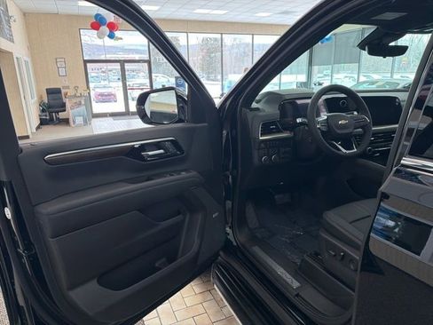 New 2026 Chevrolet Tahoe High Country w/ Sun And Tow Package AWD/4WD image 20