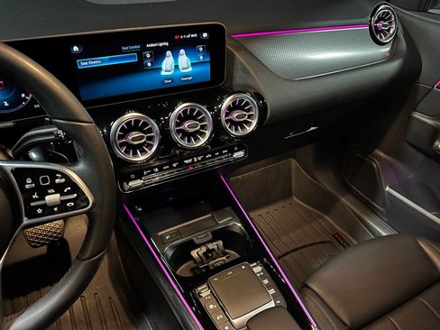 Certified 2021 Mercedes-Benz GLA 250 4MATIC image 31