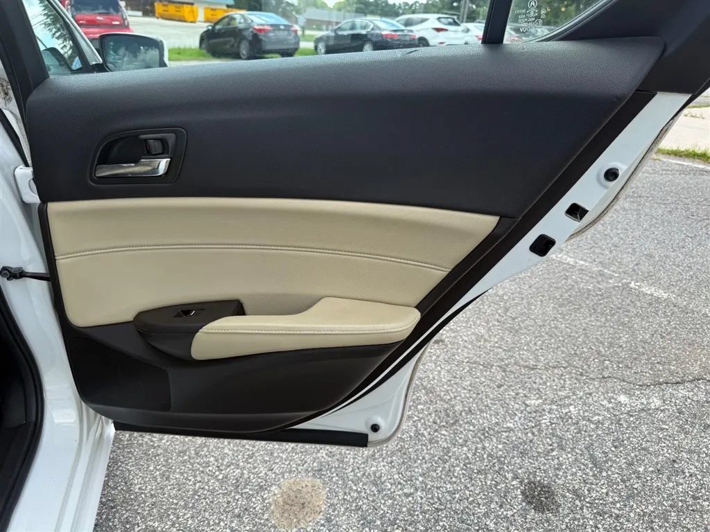 Used 2016 Acura ILX FWD image 38