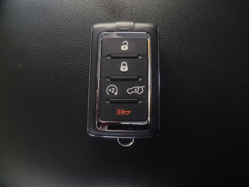 Used 2022 Jeep Grand Cherokee Limited 4xe AWD/4WD image 32