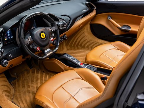 Used 2018 Ferrari 488 Spider RWD image 35
