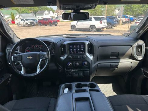 Used 2021 Chevrolet Silverado 1500 LT AWD/4WD image 29