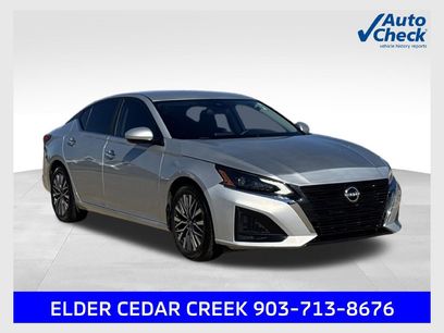Used 2023 Nissan Altima 2.5 SV