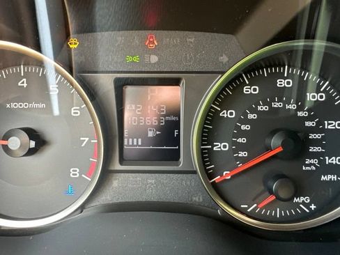 Used 2015 Subaru Crosstrek 2.0i Premium AWD/4WD image 6