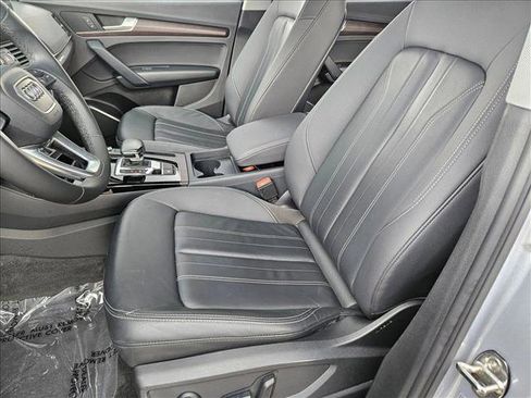 Used 2023 Audi Q5 2.0T Premium w/ Convenience Package image 15