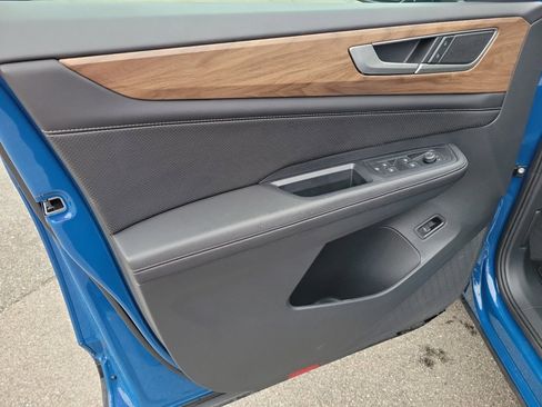 Certified 2025 Volkswagen Atlas SE image 36