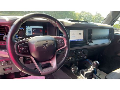 Used 2021 Ford Bronco Black Diamond image 13