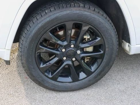 Used 2022 Jeep Grand Cherokee Laredo X AWD/4WD image 7