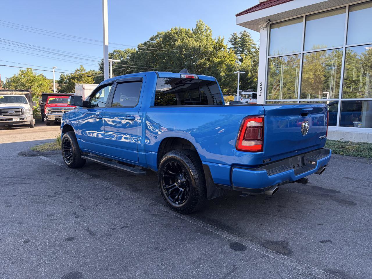 Used 2020 RAM 1500 Big Horn AWD/4WD image 9