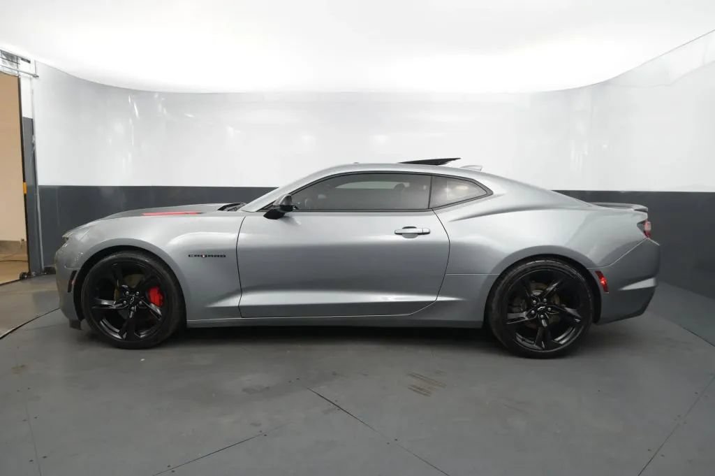Used 2024 Chevrolet Camaro LT w/ RS Package RWD image 2
