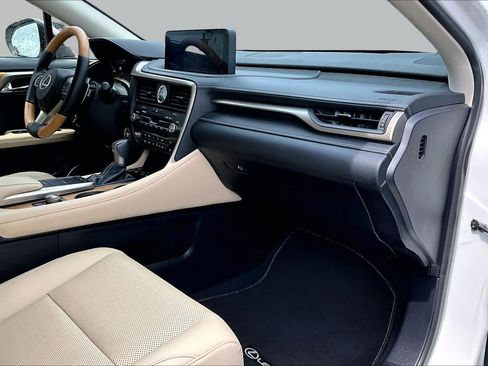Used 2022 Lexus RX 350L FWD w/ Premium Package image 19