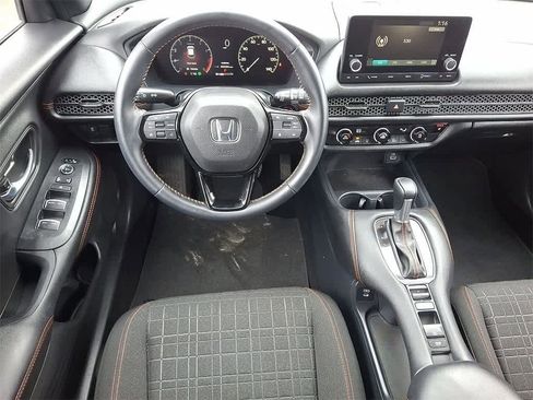 Certified 2025 Honda HR-V Sport image 21