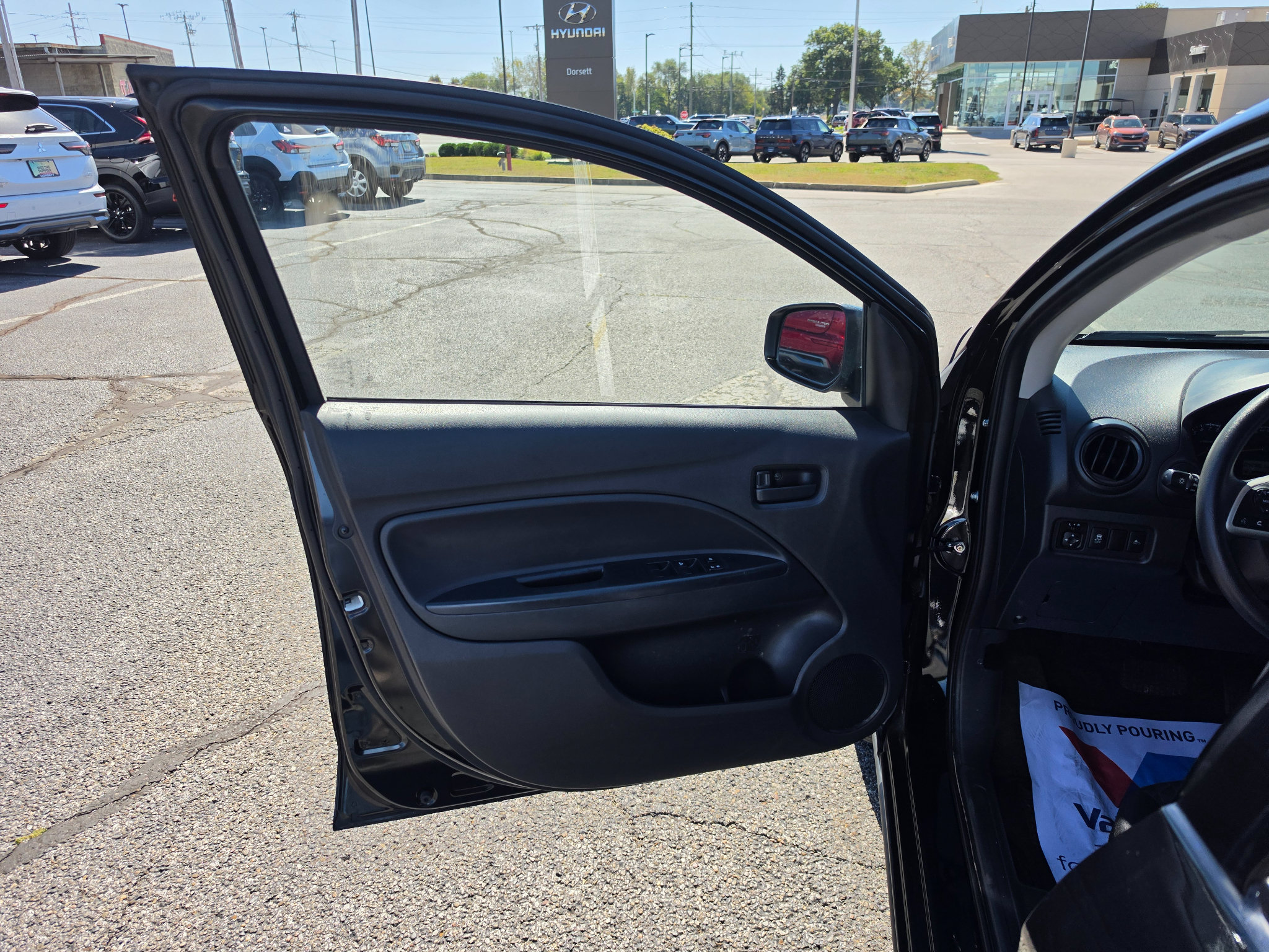 Used 2024 Mitsubishi Mirage ES FWD image 17