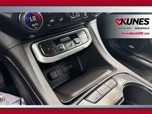 Used 2023 GMC Acadia SLT AWD/4WD image 26
