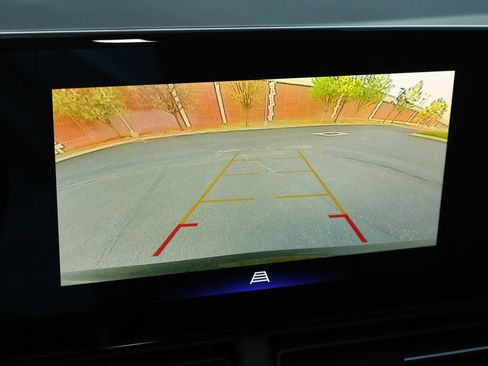 New 2026 Chevrolet Trax LT w/ Driver Confidence Package FWD image 4