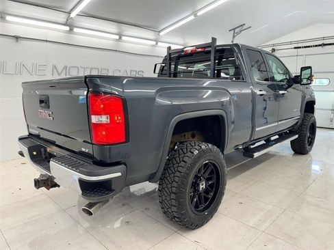 Used 2017 GMC Sierra 2500 SLT w/ Driver Alert Package AWD/4WD image 4