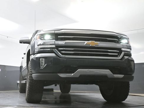 Used 2017 Chevrolet Silverado 1500 High Country AWD/4WD image 26