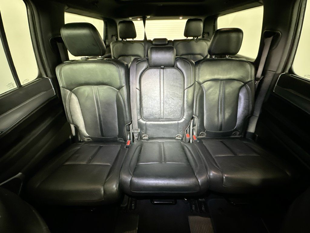 Used 2023 Jeep Wagoneer Series II w/ Convenience Group I AWD/4WD image 13