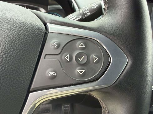 Used 2023 Chevrolet Traverse RS w/ LPO, Floor Liner Package FWD image 8