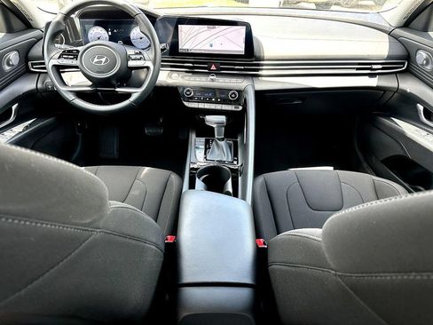 Used 2024 Hyundai Elantra SEL w/ Convenience Package FWD image 30