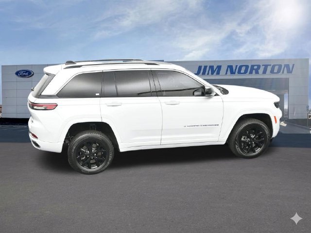 Used 2023 Jeep Grand Cherokee Overland w/ Luxury Tech Group IV AWD/4WD image 66