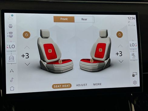 Used 2025 Land Rover Range Rover Sport SE image 21