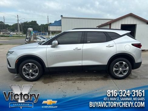 Used 2021 Chevrolet Blazer LT FWD image 1