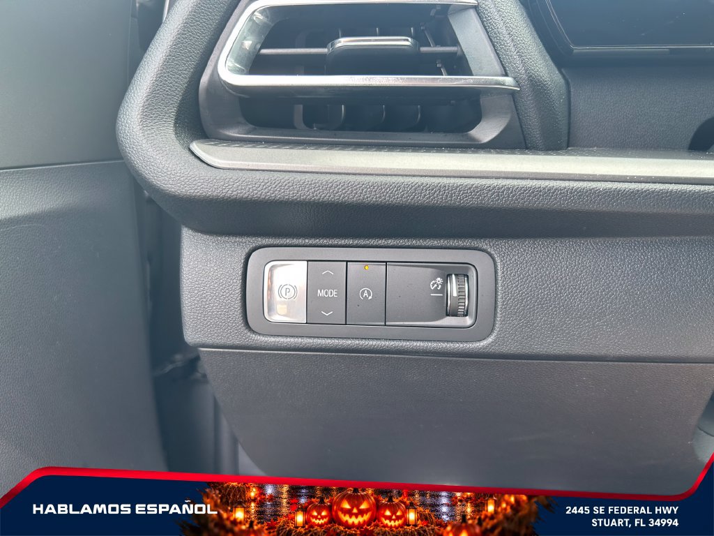 Used 2026 Chevrolet Traverse LT FWD image 18