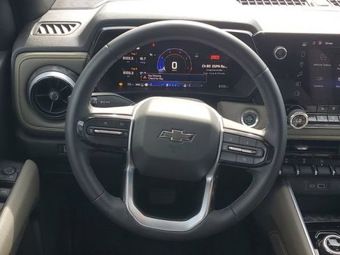Certified 2024 Chevrolet Colorado ZR2 w/ Technology Package AWD/4WD image 12
