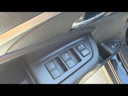 Used 2021 Honda Pilot Black Edition image 8