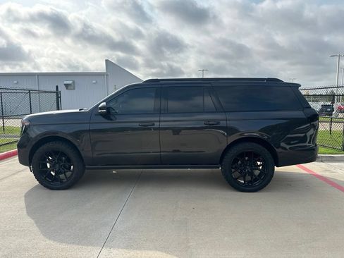 Used 2026 Ford Expedition Max Platinum w/ Stealth Performance Package AWD/4WD image 7