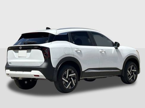 New 2026 Nissan Kicks SV w/ Cold Weather Package image 4