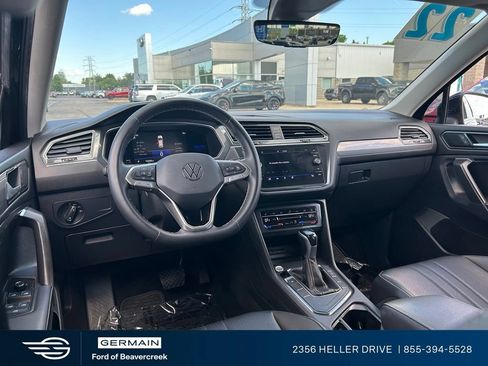 Used 2022 Volkswagen Tiguan SE FWD image 14
