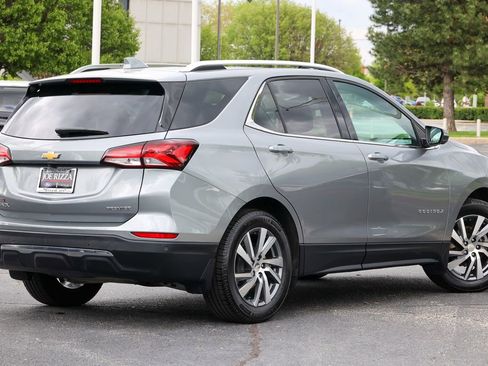 Used 2023 Chevrolet Equinox Premier FWD image 24