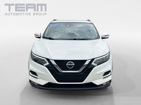 Used 2022 Nissan Rogue Sport SL w/ Premium Package FWD image 2